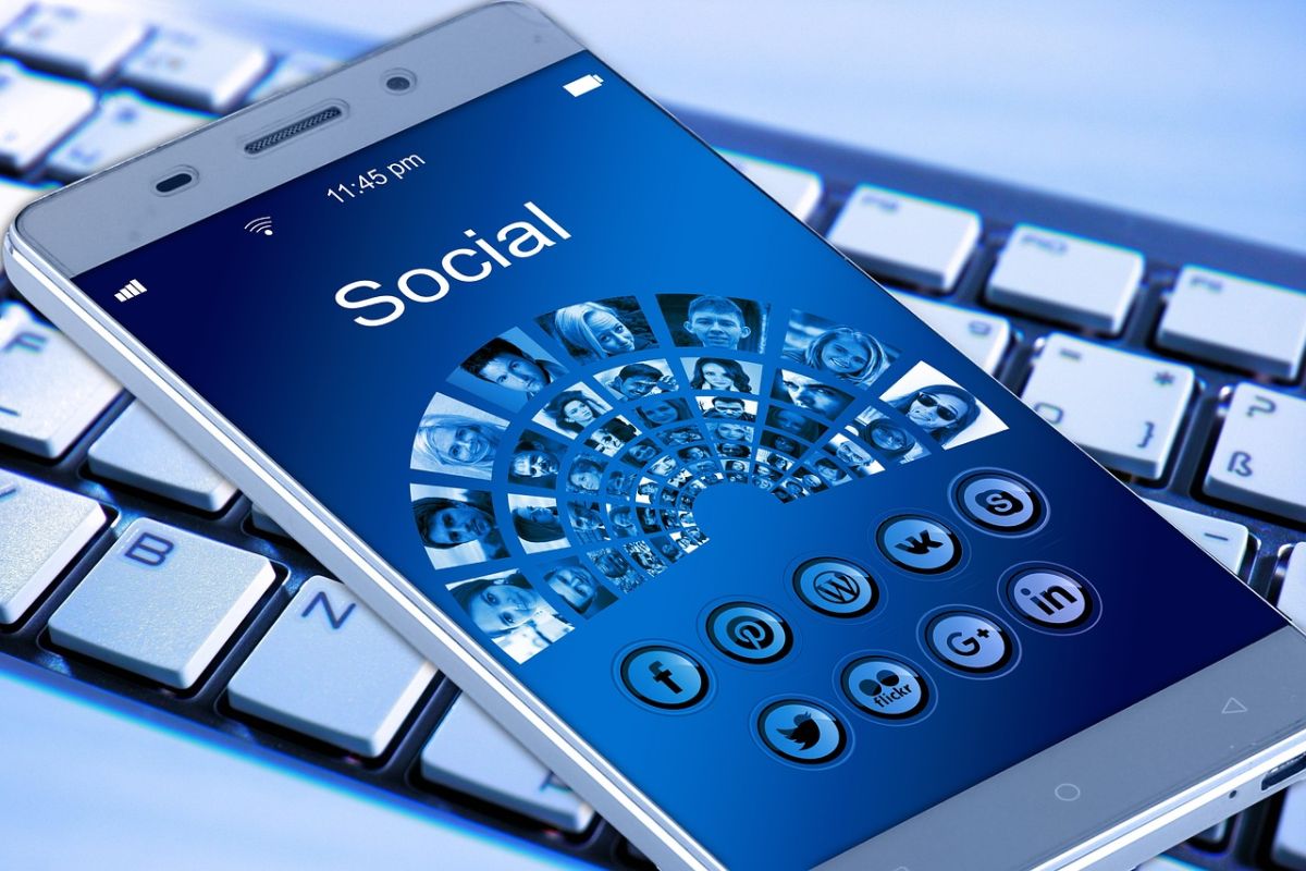 Lavoro sui social
